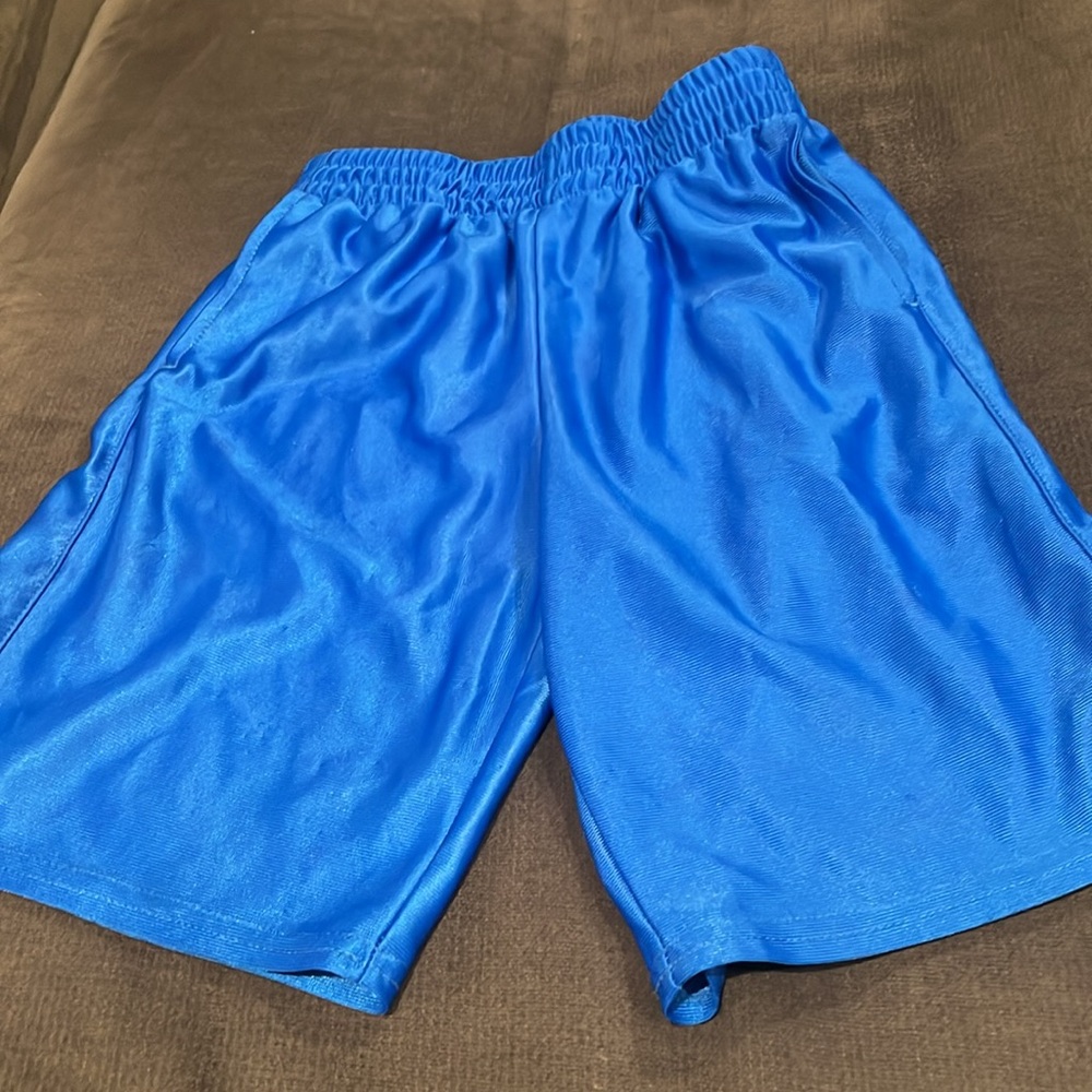 Boys Shorts Set of 5. Excellent condition some never worn. Sz. 6-7 - Picture 3 of 16